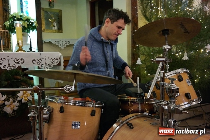 Zdjęcie w galerii na portalu naszraciborz.pl: Kolędowanie w Brzeziu i Oborze FOTO wiadomości z regionu