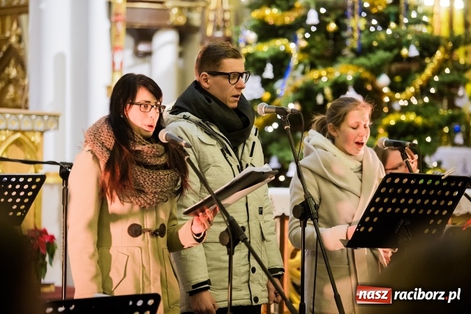 Zdjęcie w galerii na portalu naszraciborz.pl: Koncert Atlantydy w kościele św. Jana Chrzciciela na Ostrogu wiadomości z regionu