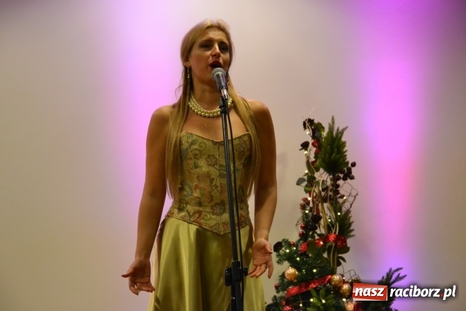 Zdjęcie w galerii na portalu naszraciborz.pl: Noworoczna gala operetkowa na Zamku Piastowskim  wiadomości z regionu
