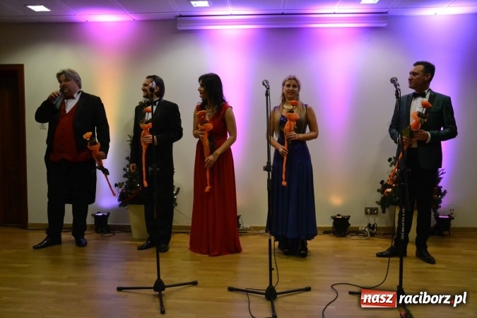 Zdjęcie w galerii na portalu naszraciborz.pl: Noworoczna gala operetkowa na Zamku Piastowskim  wiadomości z regionu
