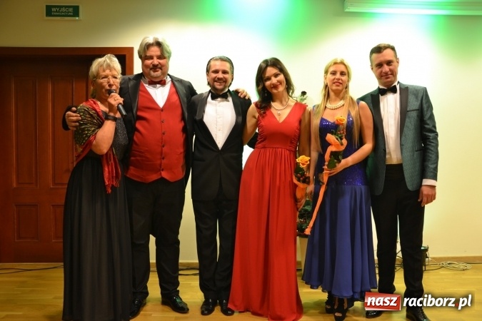 Zdjęcie w galerii na portalu naszraciborz.pl: Noworoczna gala operetkowa na Zamku Piastowskim  wiadomości z regionu