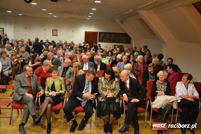 Zdjęcie w galerii na portalu naszraciborz.pl: Noworoczna gala operetkowa na Zamku Piastowskim  wiadomości z regionu