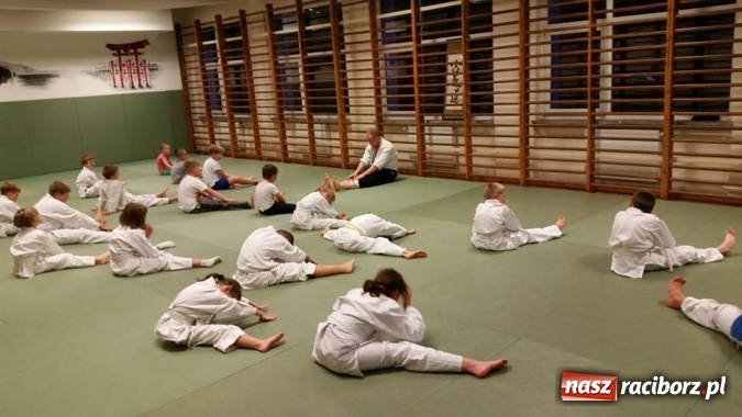 Zdjęcie w galerii na portalu naszraciborz.pl: Aikido – sposób na zabawę i zdrowy rozwój dziecka. Zapisz pociechę na zajęcia! wiadomości z regionu