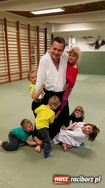 Zdjęcie w galerii na portalu naszraciborz.pl: Aikido – sposób na zabawę i zdrowy rozwój dziecka. Zapisz pociechę na zajęcia! wiadomości z regionu