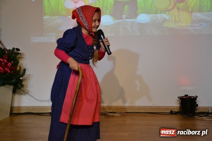 Zdjęcie w galerii na portalu naszraciborz.pl: Dzień Babci i Dziadka z MDK na zamku za nami wiadomości z regionu