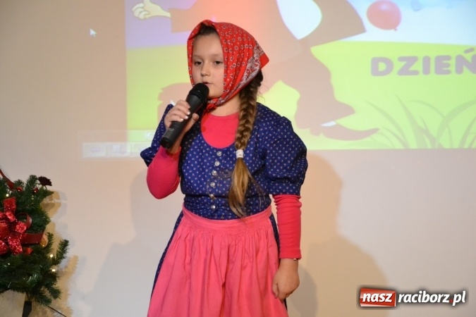 Zdjęcie w galerii na portalu naszraciborz.pl: Dzień Babci i Dziadka z MDK na zamku za nami wiadomości z regionu