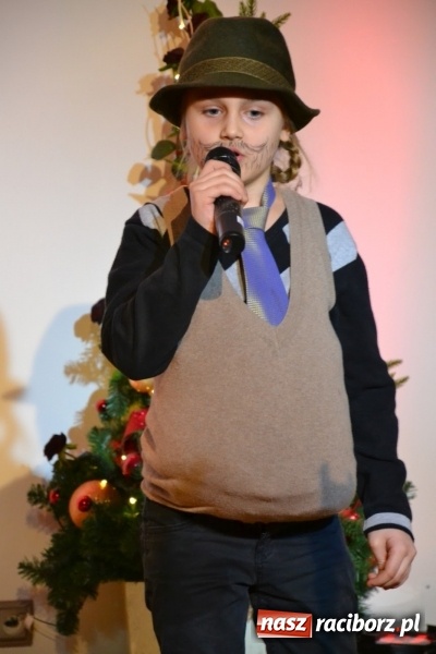 Zdjęcie w galerii na portalu naszraciborz.pl: Dzień Babci i Dziadka z MDK na zamku za nami wiadomości z regionu