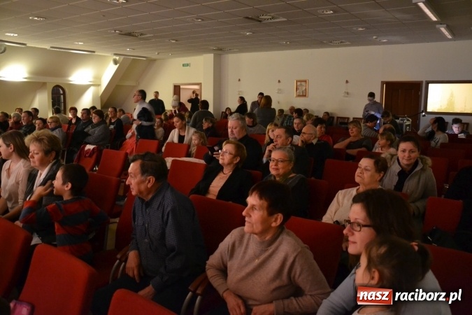 Zdjęcie w galerii na portalu naszraciborz.pl: Dzień Babci i Dziadka z MDK na zamku za nami wiadomości z regionu