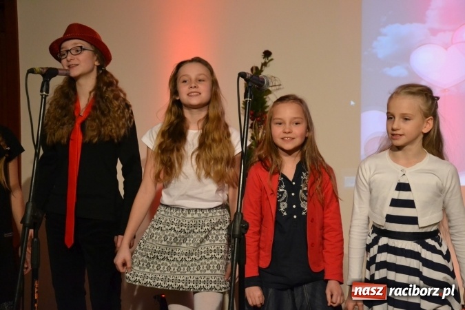 Zdjęcie w galerii na portalu naszraciborz.pl: Dzień Babci i Dziadka z MDK na zamku za nami wiadomości z regionu