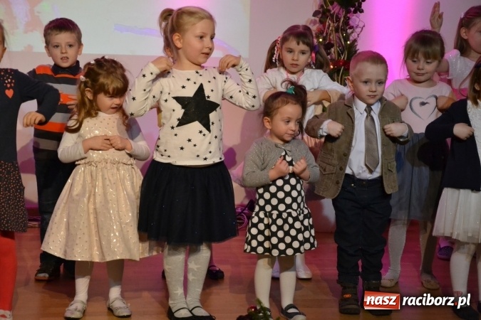 Zdjęcie w galerii na portalu naszraciborz.pl: Dzień Babci i Dziadka z MDK na zamku za nami wiadomości z regionu