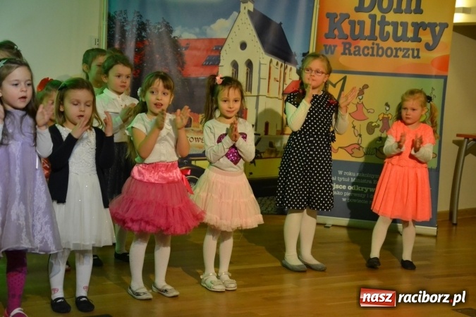 Zdjęcie w galerii na portalu naszraciborz.pl: Dzień Babci i Dziadka z MDK na zamku za nami wiadomości z regionu