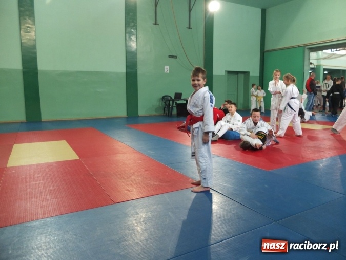 Zdjęcie w galerii na portalu naszraciborz.pl: Dobry start Łamatorów w Mysłowicach  wiadomości z regionu