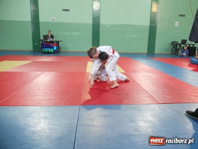 Zdjęcie w galerii na portalu naszraciborz.pl: Dobry start Łamatorów w Mysłowicach  wiadomości z regionu