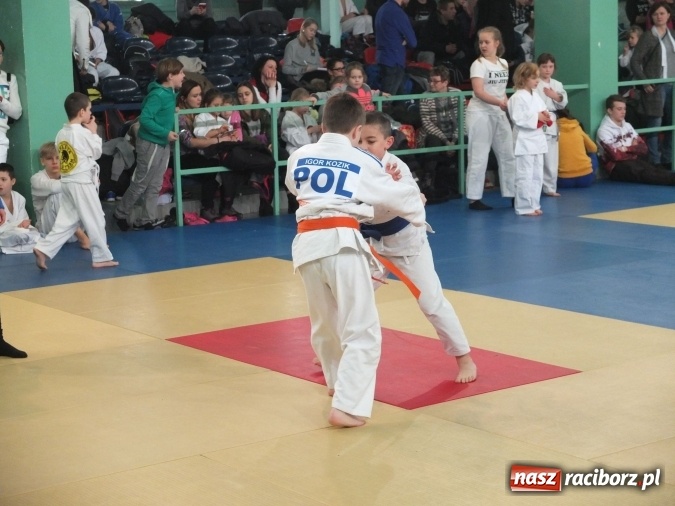 Zdjęcie w galerii na portalu naszraciborz.pl: Dobry start Łamatorów w Mysłowicach  wiadomości z regionu