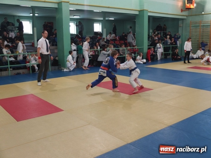 Zdjęcie w galerii na portalu naszraciborz.pl: Dobry start Łamatorów w Mysłowicach  wiadomości z regionu