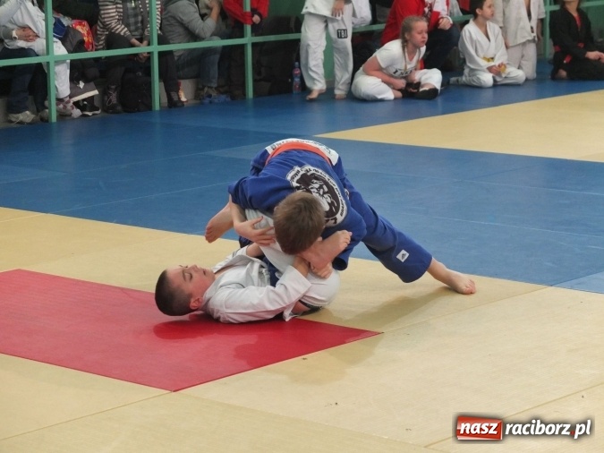 Zdjęcie w galerii na portalu naszraciborz.pl: Dobry start Łamatorów w Mysłowicach  wiadomości z regionu