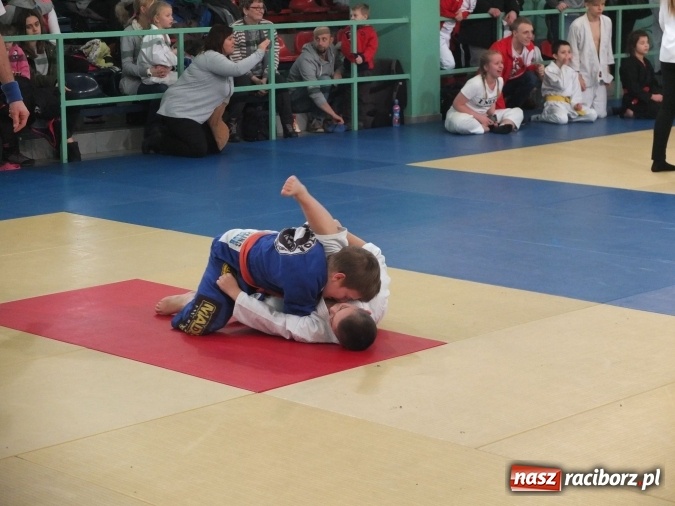 Zdjęcie w galerii na portalu naszraciborz.pl: Dobry start Łamatorów w Mysłowicach  wiadomości z regionu