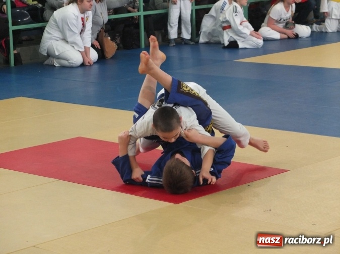 Zdjęcie w galerii na portalu naszraciborz.pl: Dobry start Łamatorów w Mysłowicach  wiadomości z regionu