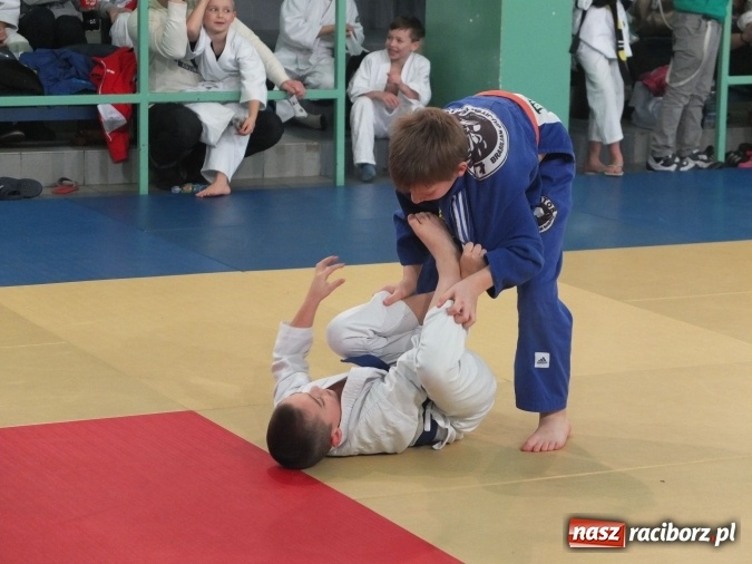 Zdjęcie w galerii na portalu naszraciborz.pl: Dobry start Łamatorów w Mysłowicach  wiadomości z regionu