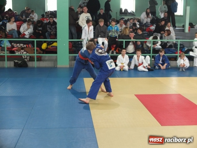 Zdjęcie w galerii na portalu naszraciborz.pl: Dobry start Łamatorów w Mysłowicach  wiadomości z regionu