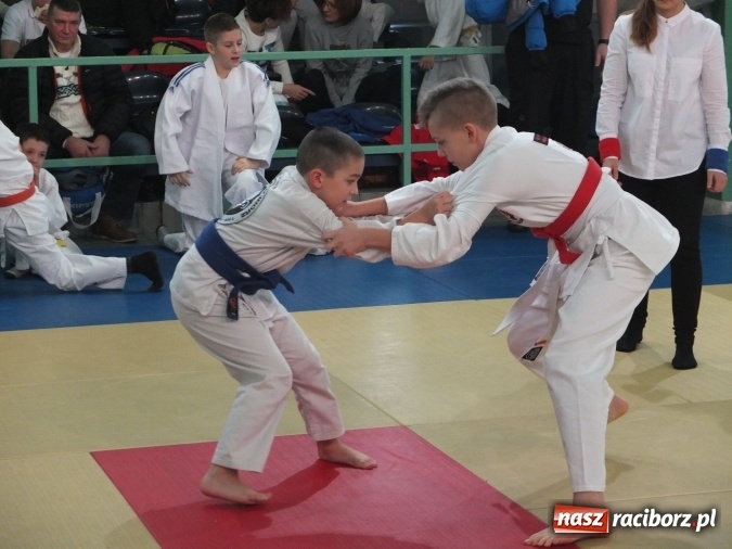 Zdjęcie w galerii na portalu naszraciborz.pl: Dobry start Łamatorów w Mysłowicach  wiadomości z regionu