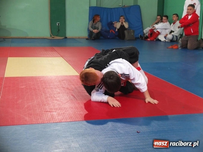 Zdjęcie w galerii na portalu naszraciborz.pl: Dobry start Łamatorów w Mysłowicach  wiadomości z regionu