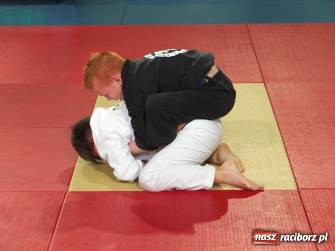 Zdjęcie w galerii na portalu naszraciborz.pl: Dobry start Łamatorów w Mysłowicach  wiadomości z regionu