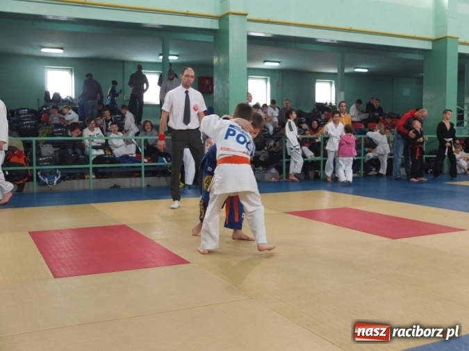 Zdjęcie w galerii na portalu naszraciborz.pl: Dobry start Łamatorów w Mysłowicach  wiadomości z regionu