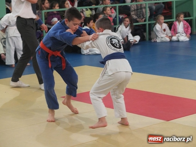 Zdjęcie w galerii na portalu naszraciborz.pl: Dobry start Łamatorów w Mysłowicach  wiadomości z regionu