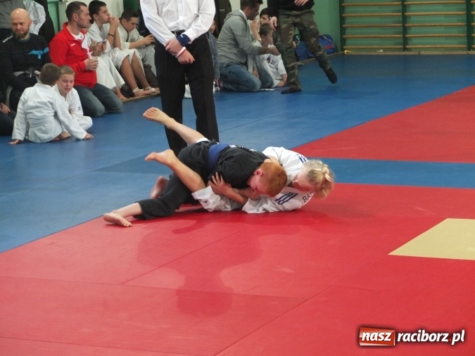 Zdjęcie w galerii na portalu naszraciborz.pl: Dobry start Łamatorów w Mysłowicach  wiadomości z regionu