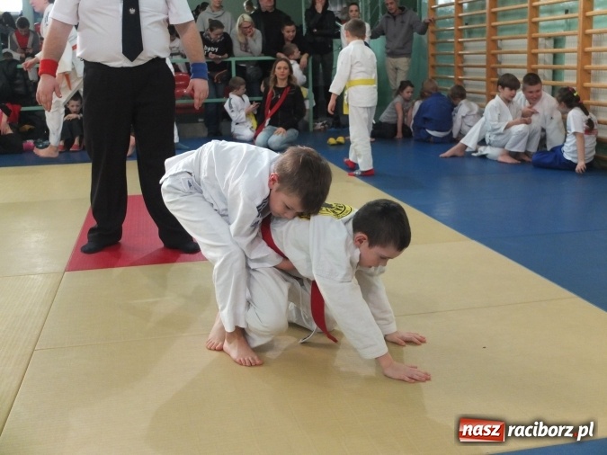 Zdjęcie w galerii na portalu naszraciborz.pl: Dobry start Łamatorów w Mysłowicach  wiadomości z regionu