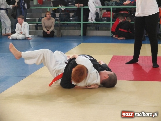 Zdjęcie w galerii na portalu naszraciborz.pl: Dobry start Łamatorów w Mysłowicach  wiadomości z regionu