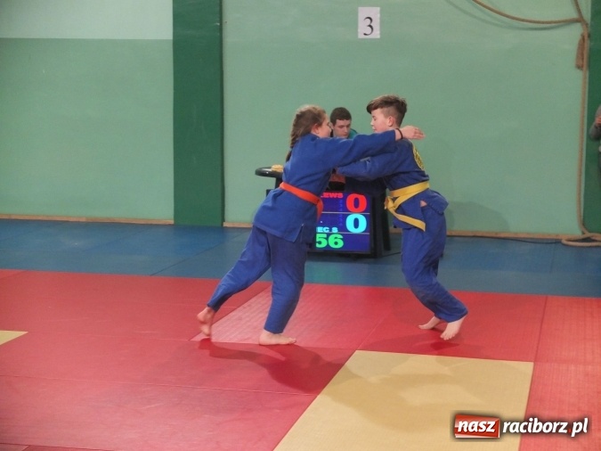 Zdjęcie w galerii na portalu naszraciborz.pl: Dobry start Łamatorów w Mysłowicach  wiadomości z regionu