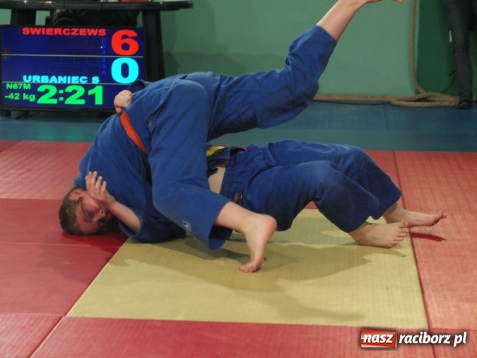 Zdjęcie w galerii na portalu naszraciborz.pl: Dobry start Łamatorów w Mysłowicach  wiadomości z regionu