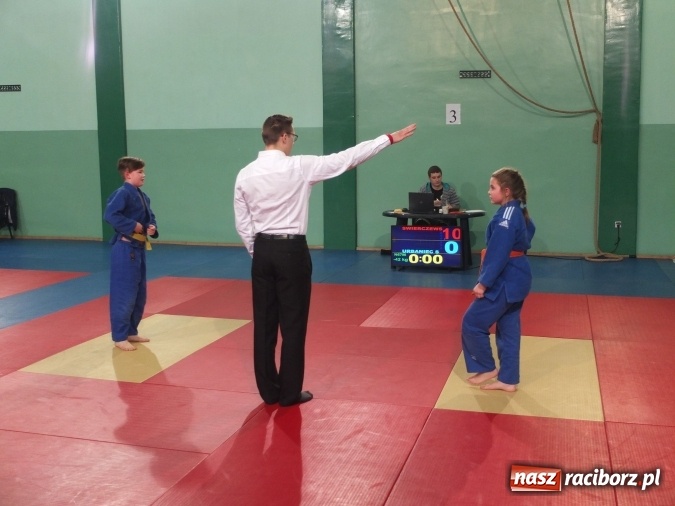 Zdjęcie w galerii na portalu naszraciborz.pl: Dobry start Łamatorów w Mysłowicach  wiadomości z regionu