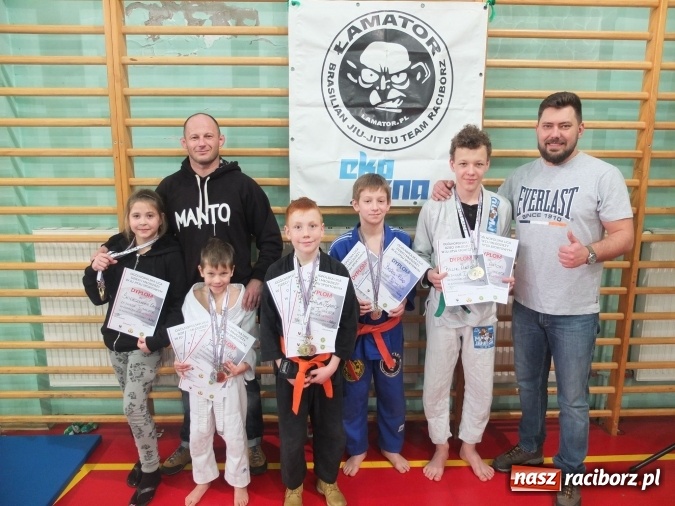 Zdjęcie w galerii na portalu naszraciborz.pl: Dobry start Łamatorów w Mysłowicach  wiadomości z regionu