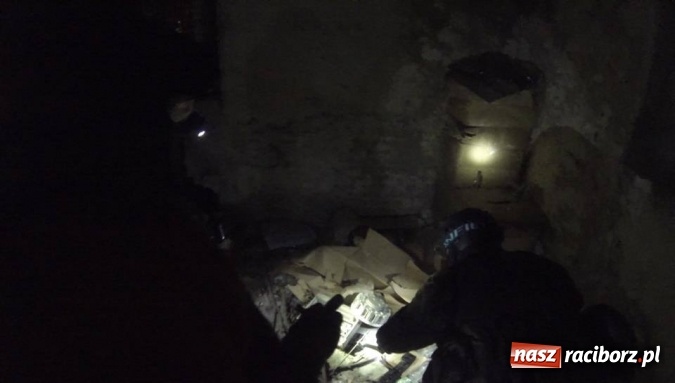 Zdjęcie w galerii na portalu naszraciborz.pl: Jednostka Strzelecka 3054 Racibórz przeszukiwała opuszczone budynki - uratowano jedną osobę wiadomości z regionu