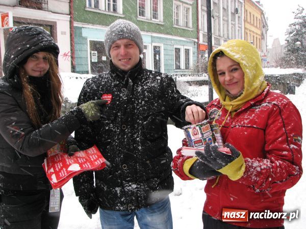 Zdjęcie w galerii na portalu naszraciborz.pl: Pogoda nie straszna wolontariuszom  wiadomości z regionu