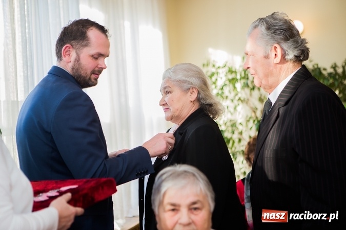 Zdjęcie w galerii na portalu naszraciborz.pl: Razem od pięćdziesięciu lat - sześć par z gminy Krzanowice świętowało dziś złote gody wiadomości z regionu