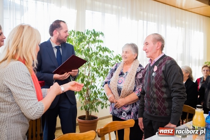 Zdjęcie w galerii na portalu naszraciborz.pl: Razem od pięćdziesięciu lat - sześć par z gminy Krzanowice świętowało dziś złote gody wiadomości z regionu