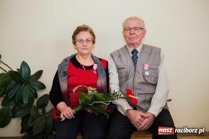 Zdjęcie w galerii na portalu naszraciborz.pl: Razem od pięćdziesięciu lat - sześć par z gminy Krzanowice świętowało dziś złote gody wiadomości z regionu