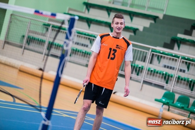 Zdjęcie w galerii na portalu naszraciborz.pl: Finał miejski w badmintonie chłopców szkół ponadgimnazjalnych wiadomości z regionu