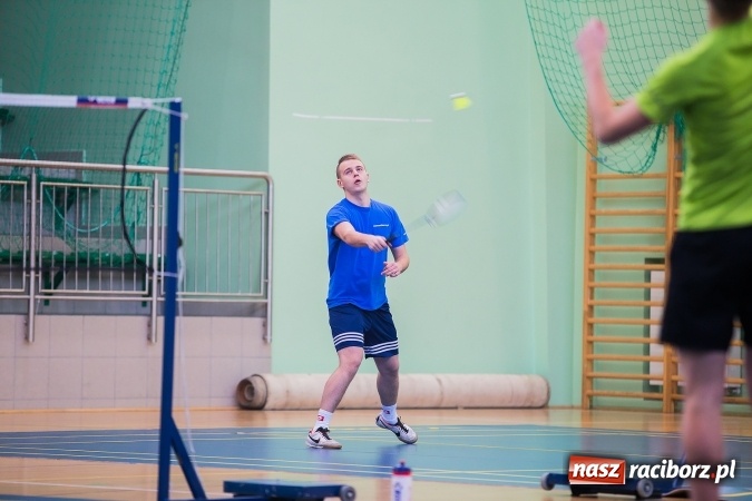 Zdjęcie w galerii na portalu naszraciborz.pl: Finał miejski w badmintonie chłopców szkół ponadgimnazjalnych wiadomości z regionu