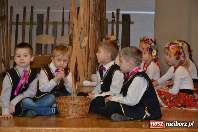 Zdjęcie w galerii na portalu naszraciborz.pl: Przegląd Przedstawień Bożonarodzeniowych w Tworkowie  wiadomości z regionu