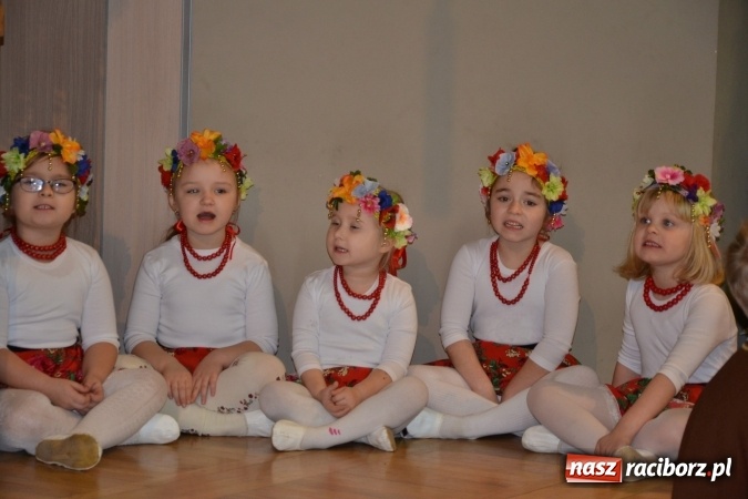 Zdjęcie w galerii na portalu naszraciborz.pl: Przegląd Przedstawień Bożonarodzeniowych w Tworkowie  wiadomości z regionu