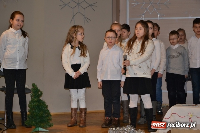 Zdjęcie w galerii na portalu naszraciborz.pl: Przegląd Przedstawień Bożonarodzeniowych w Tworkowie  wiadomości z regionu