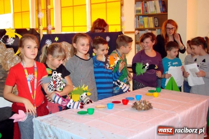 Zdjęcie w galerii na portalu naszraciborz.pl: Smocze Boże Narodzenie w bibliotece w Ocicach  wiadomości z regionu