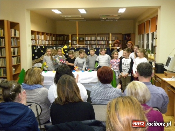Zdjęcie w galerii na portalu naszraciborz.pl: Smocze Boże Narodzenie w bibliotece w Ocicach  wiadomości z regionu