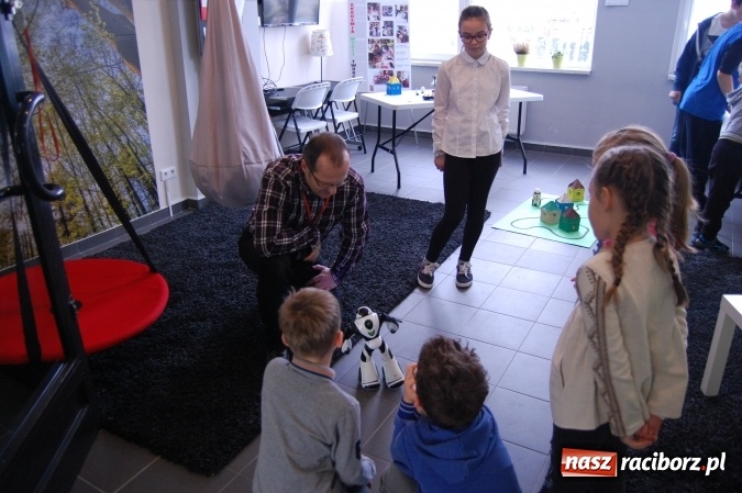 Zdjęcie w galerii na portalu naszraciborz.pl: Dzień otwartej klasy w Szkole Podstawowej nr 1 wiadomości z regionu