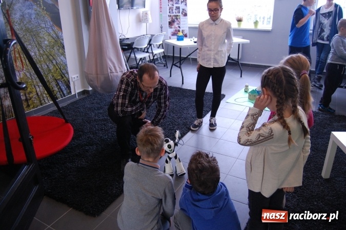 Zdjęcie w galerii na portalu naszraciborz.pl: Dzień otwartej klasy w Szkole Podstawowej nr 1 wiadomości z regionu